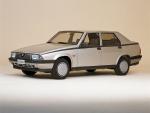 Alfa Romeo 75 2.0 1985 года